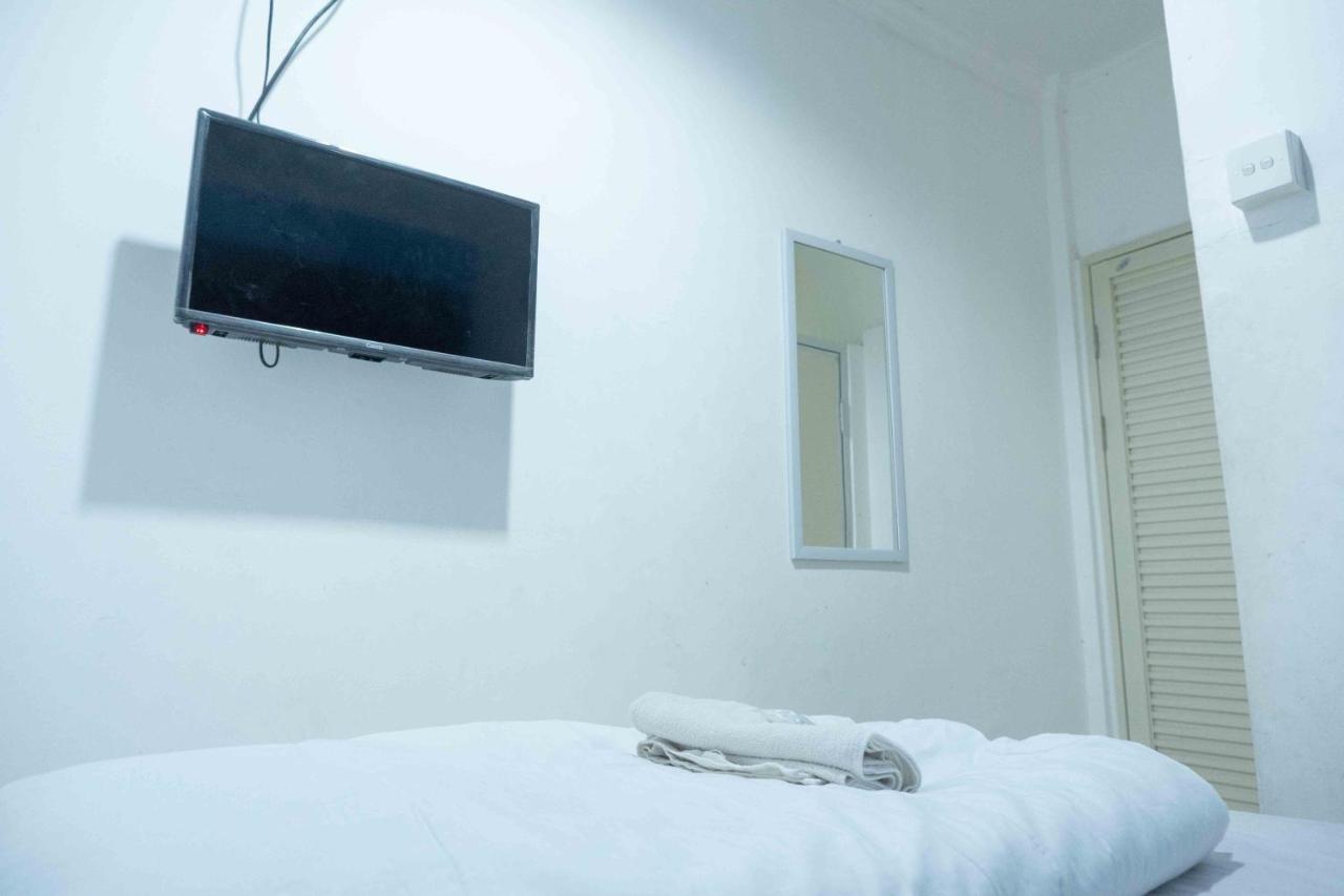 House Of Joy Sopalan Redpartner Hotel Kalasan Екстериор снимка