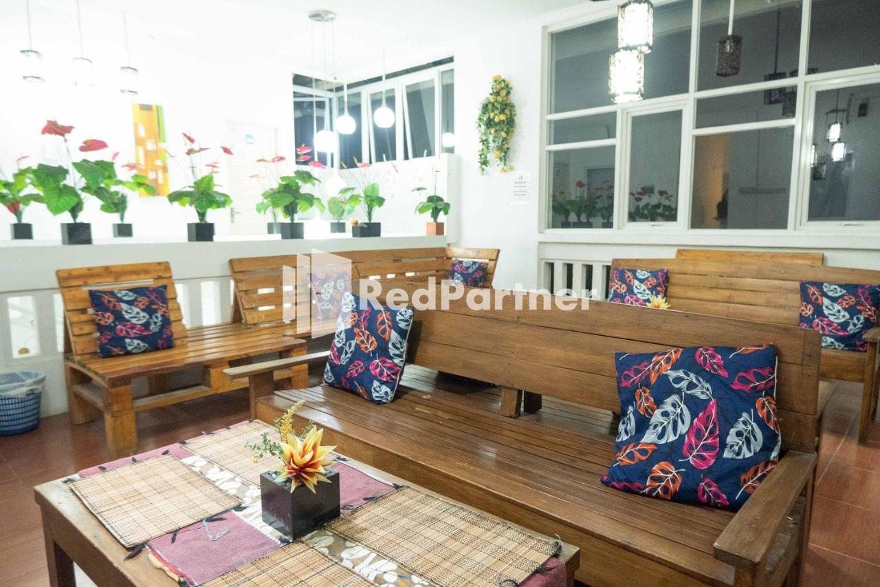 House Of Joy Sopalan Redpartner Hotel Kalasan Екстериор снимка